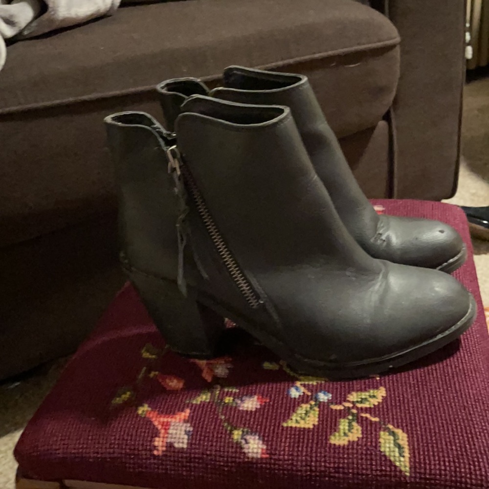 American Rag Boots - Picture 2 of 3